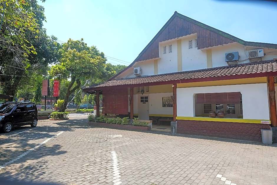 Monginsidi Guest House Syariah Malioboro Yogyakarta Mitra RedDoorz