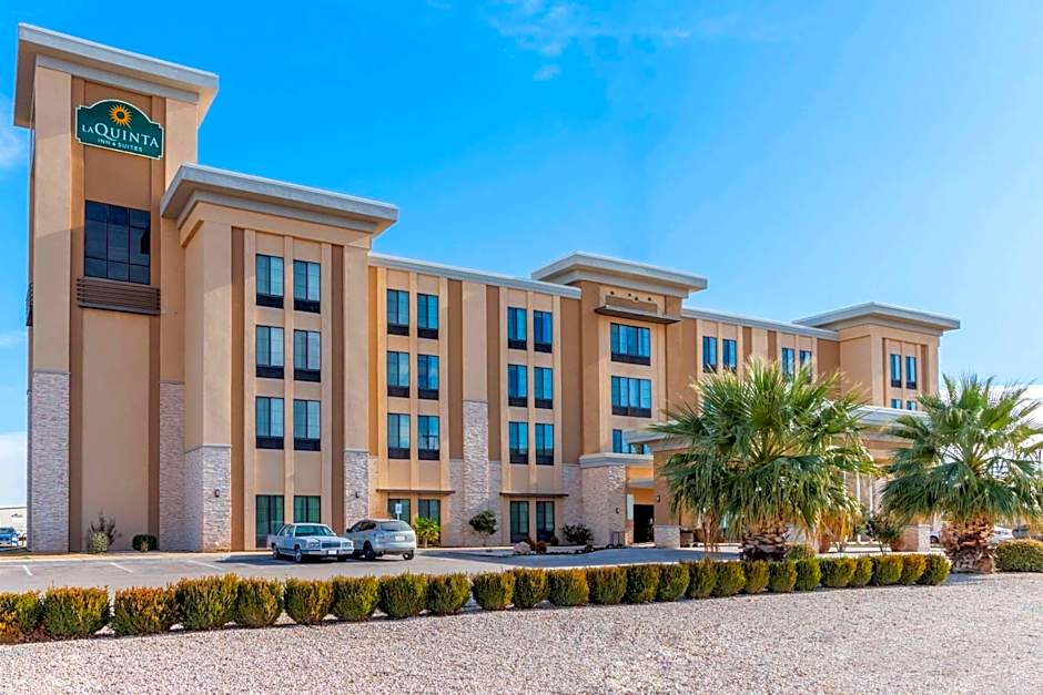 La Quinta Inn & Suites by Wyndham Carlsbad