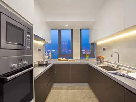 One-Bedroom Premier Suite