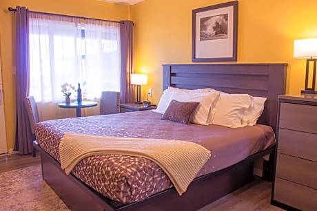 Carmel Wayfarer Inn