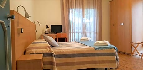 Classic Quadruple Room