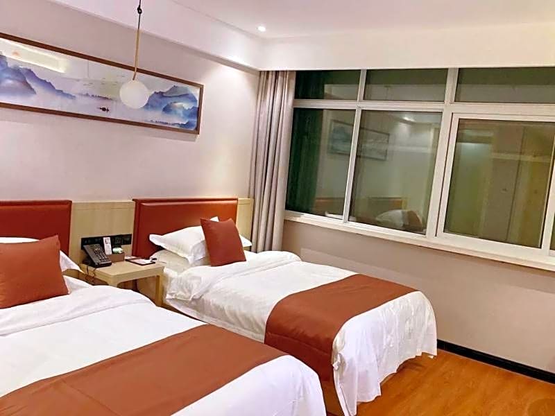 GELI Hotel Zaozhuang High-speed Rialway Station