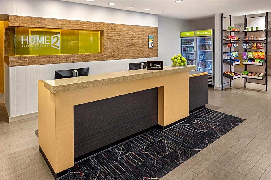 Home2 Suites by Hilton Minneapolis / Roseville, MN