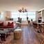 Beach House Hotel