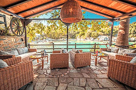 Deluxe Suite with Sea View