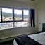 Bay Plaza Hotel