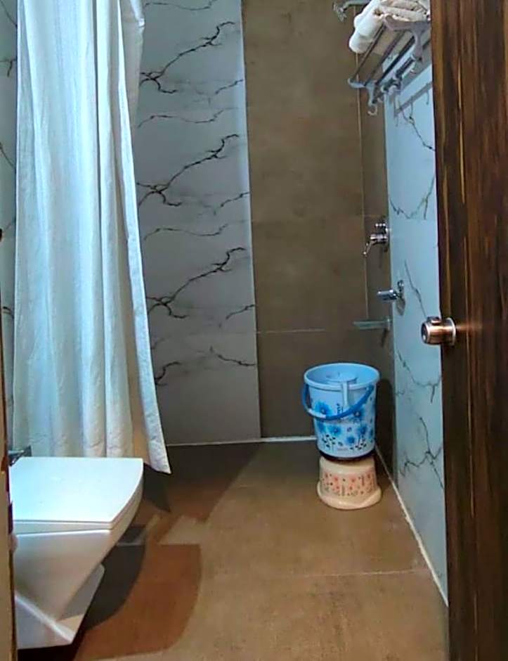 Hotel Shashinag Residency