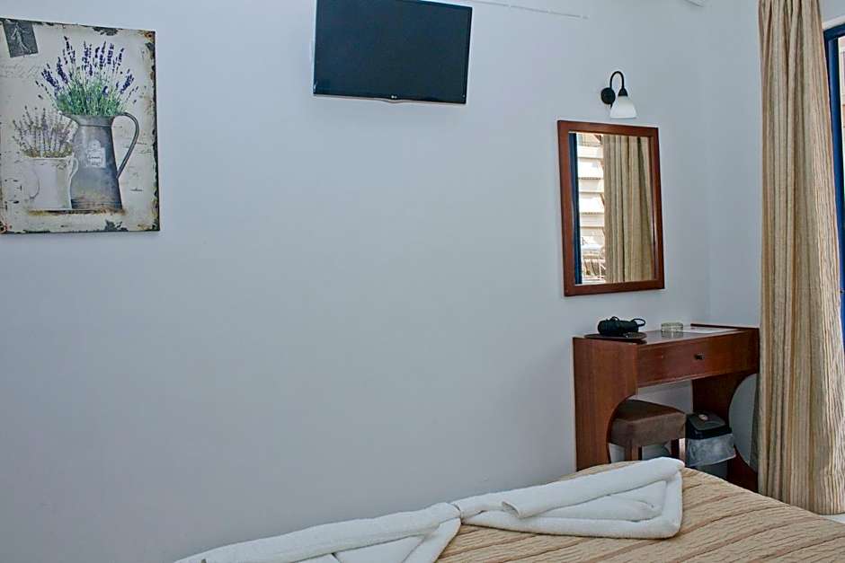 Danaos Hotel