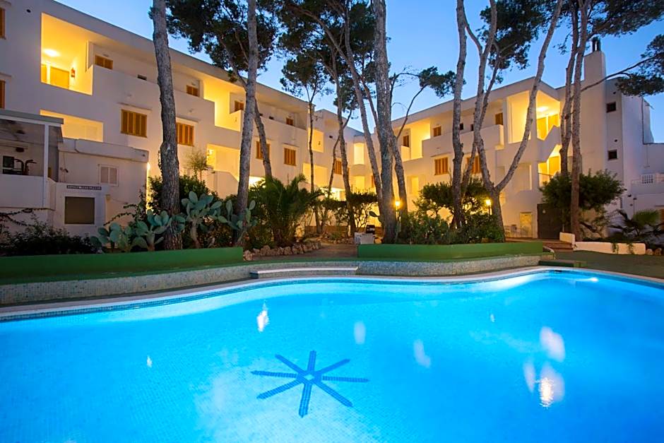 Gavimar Ariel Chico Hotel and Apartments