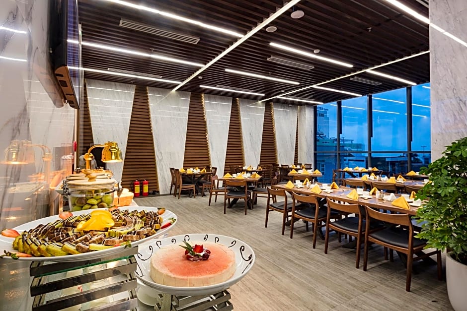 EMERALD BAY HOTEL & SPA