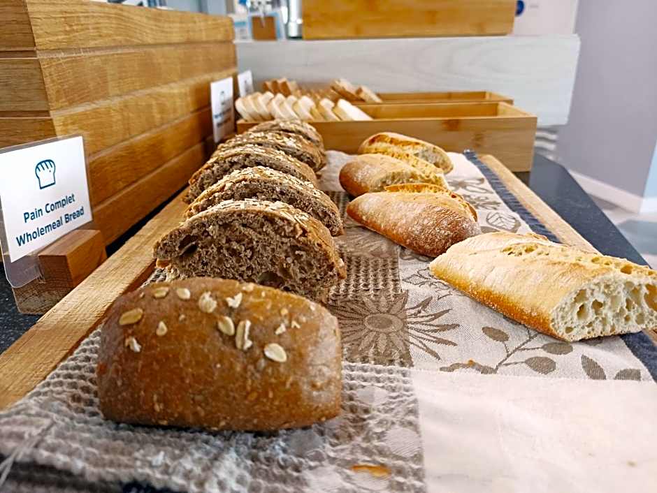 Holiday Inn Express Paris - Velizy By IHG