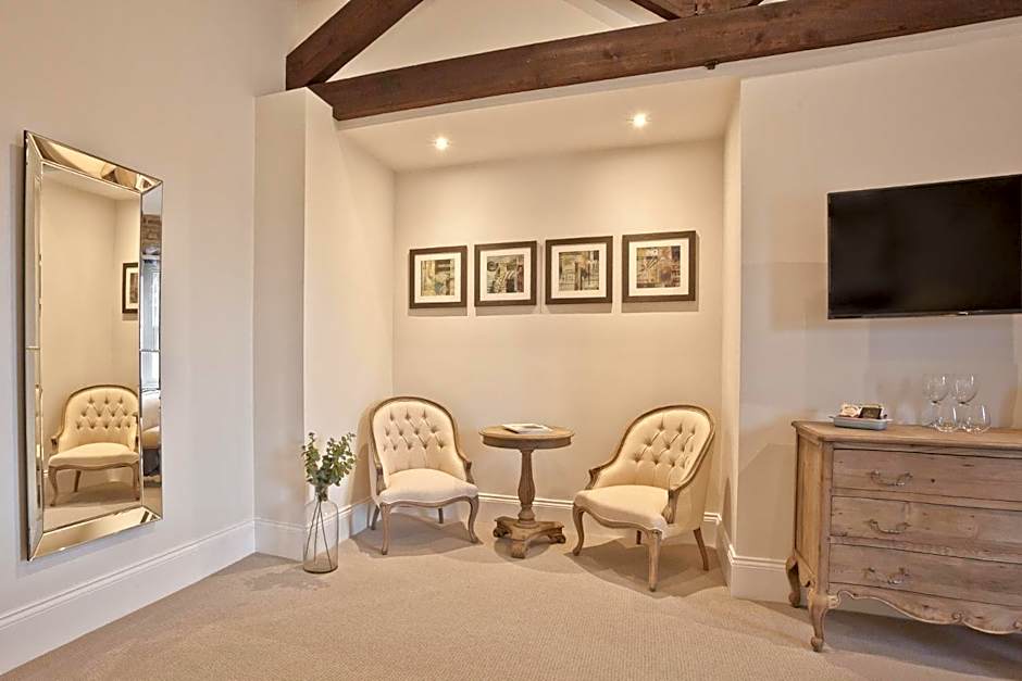 Tithe Barn - Self Check In Hotel
