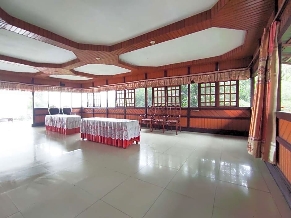 Hotel Makatembo Tomohon Mitra RedDoorz