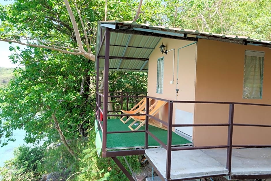 Phi Phi Seaside Bungalow