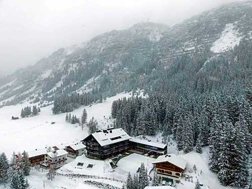 Hotel Kristberg in Lech - New hotel with Spa - opening Dezember 4th, 2025