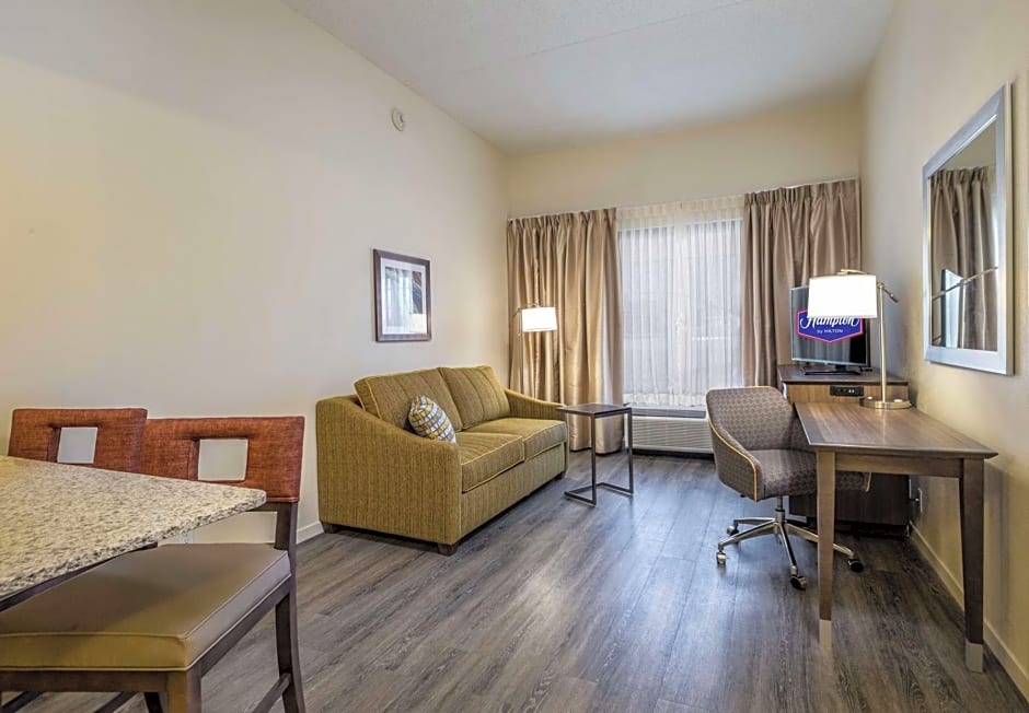 Hampton Inn By Hilton Waterville