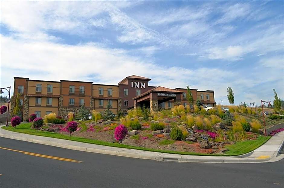 Inn at Cross Keys Station