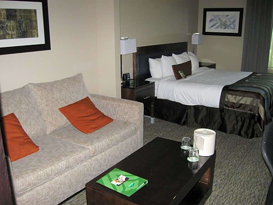 Wingate By Wyndham Fargo