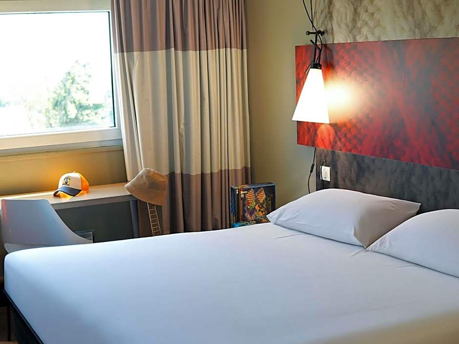 ibis Caen Porte d'Angleterre