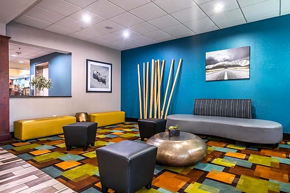 HOLIDAY INN EXPRESS & SUITES ROANOKE RAPIDS By IHG