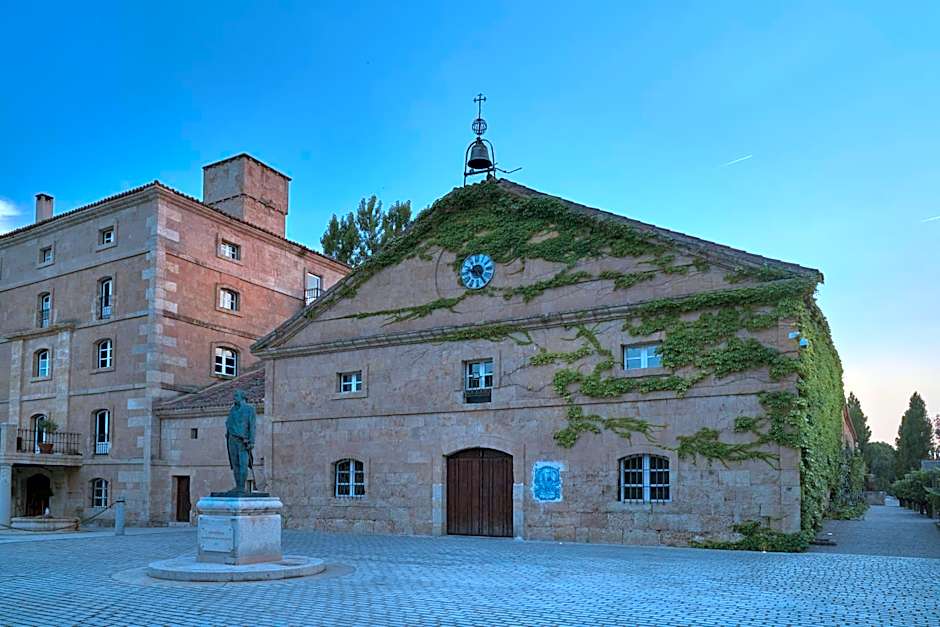 Hacienda Zorita Wine Hotel & Organic Farm