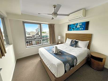 Two-Bedroom Apartment - Governor