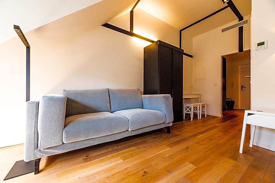 Blackhome Graz I contactless check-in