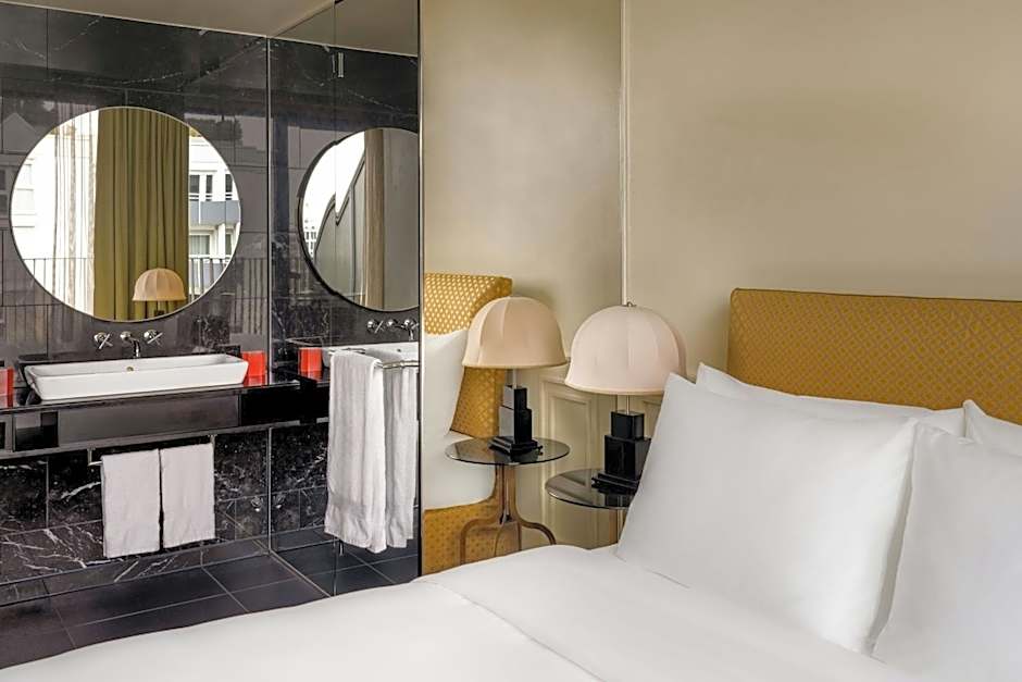 Roomers Munich, Autograph Collection by Marriott
