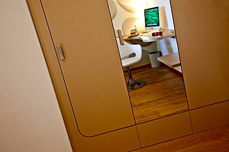 Business Single Room