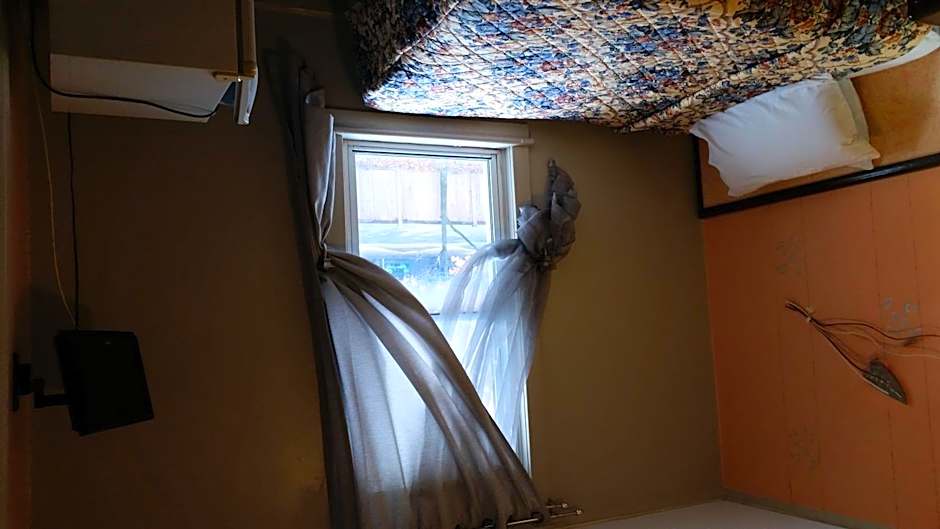 A Voyageur's Guest House