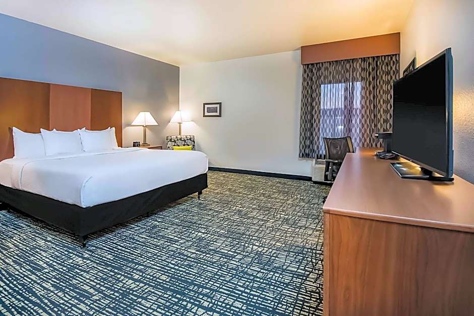 La Quinta Inn & Suites by Wyndham Morgantown