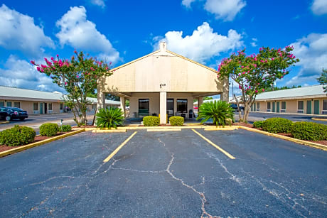 OYO Hotel Brookhaven MS - I-55