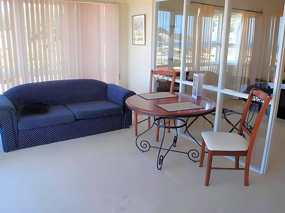 The Menai Hotel Motel