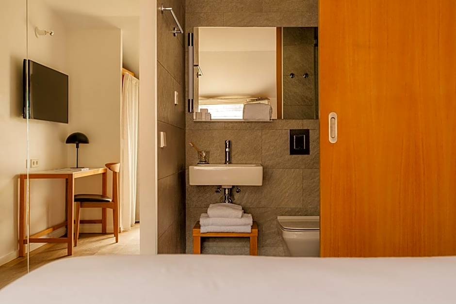 9Hotel Republique