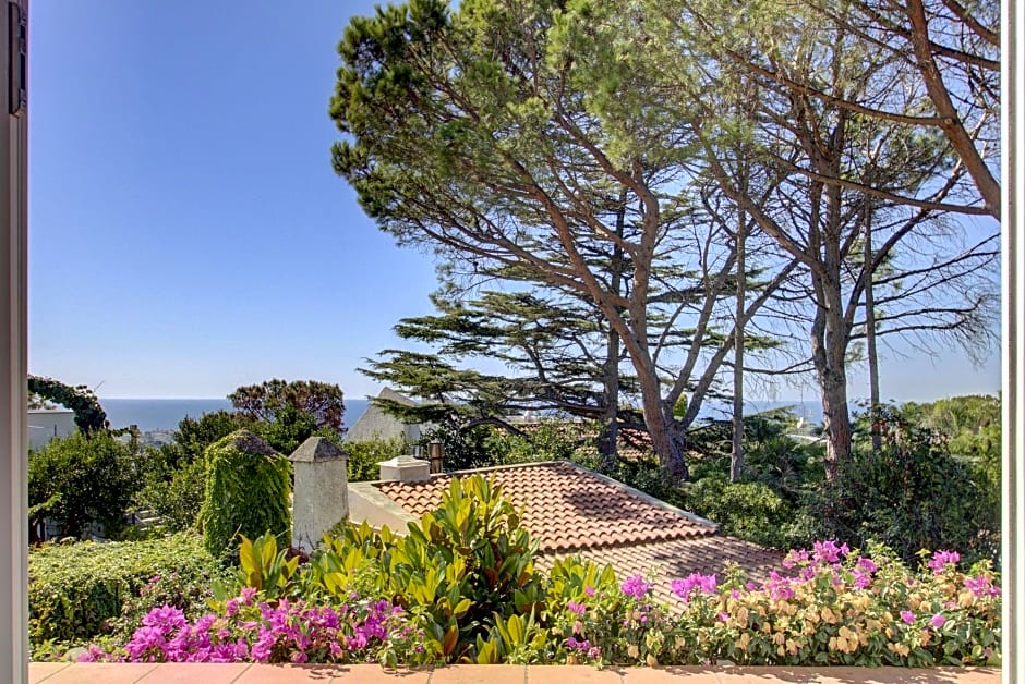 Lacco Terrace Solarium