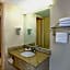 Knights Inn South Hackensack