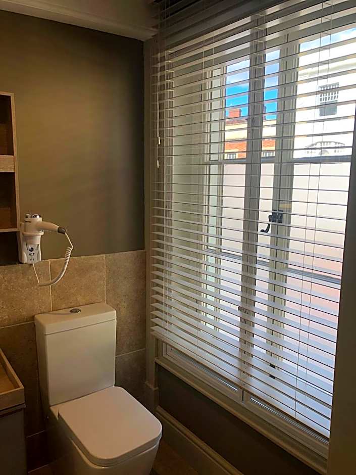 The Peppermill Town house Hotel & Restaurant