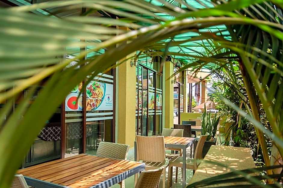 Hillside Plaza Hotel