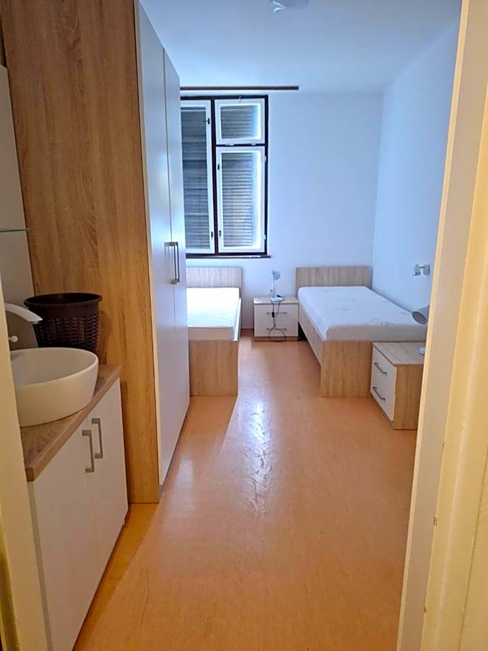 Youth Hostel Pinesta