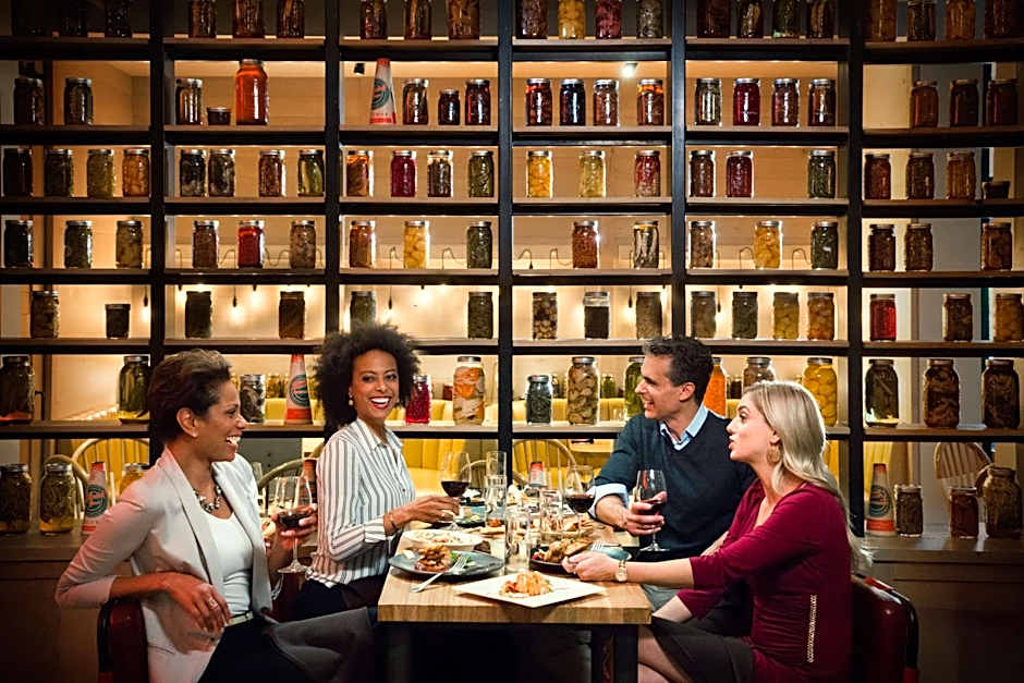 The Logan Philadelphia, Curio Collection by Hilton