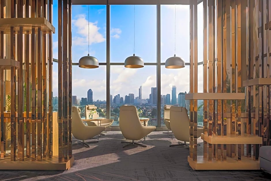 Avani Riverside Bangkok Hotel