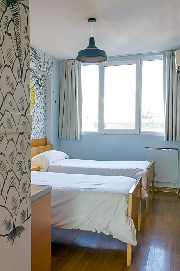 Circus Hostel