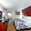 Red Roof Inn & Suites Calhoun