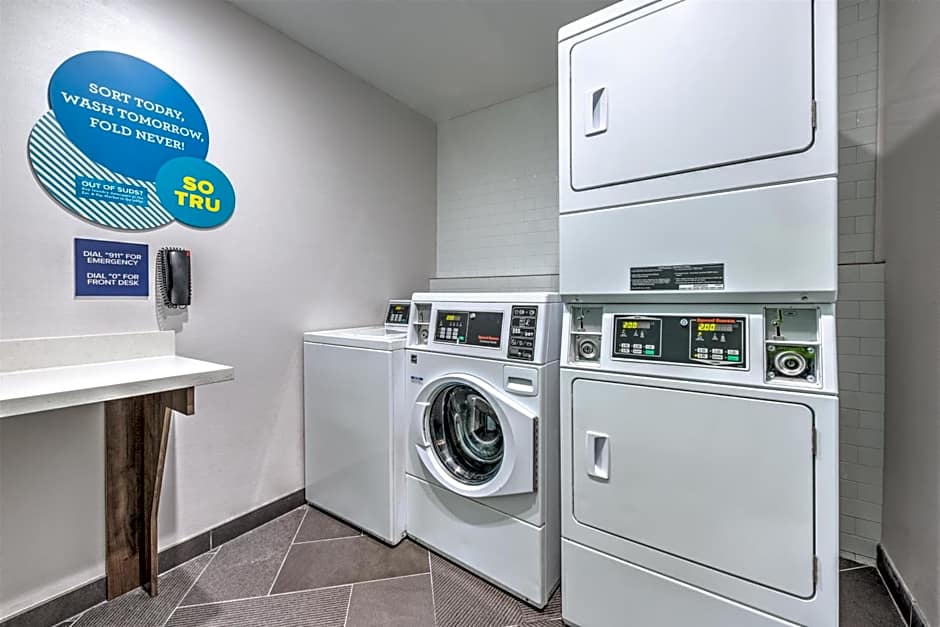 Tru by Hilton the Colony