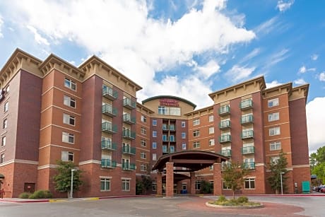 Drury Inn & Suites Flagstaff