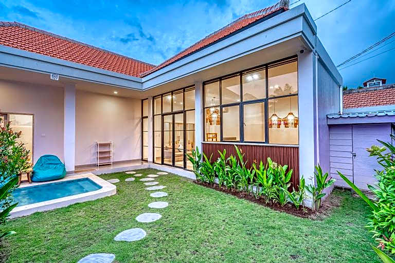Villa Aura - Canggu, Bali Near Berawa Beach