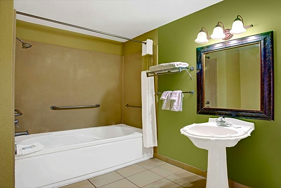 Travelodge by Wyndham Tucson AZ