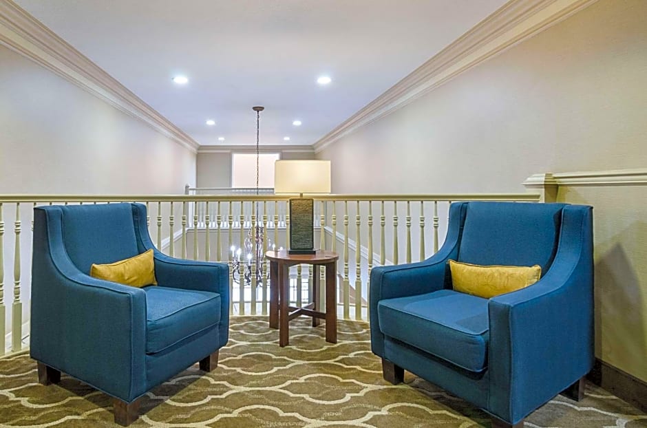 Quality Suites