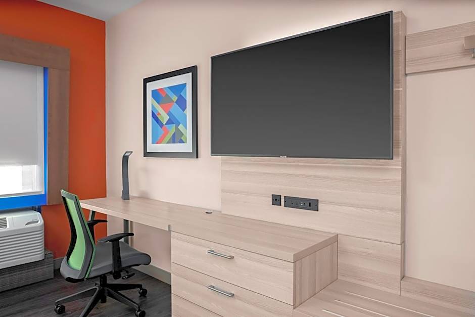 Holiday Inn Express And Suites Wilmington West - Medical Park By IHG