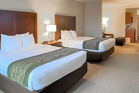 Suite with Two Queen Beds - Accessible/Non-Smoking